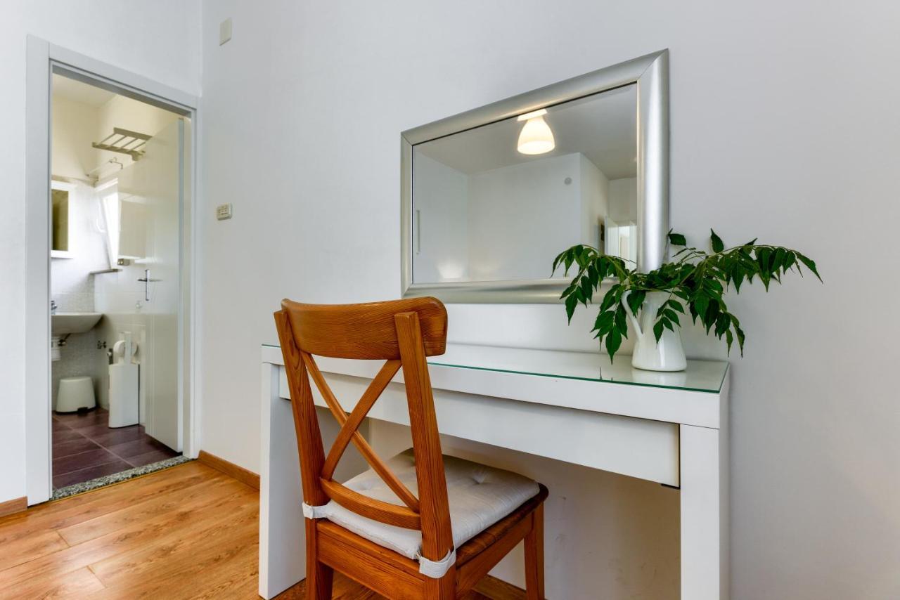 Lrs 2 Apartment In The Centar Of Zadar Buitenkant foto